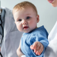 В медицинском центре "Здоровый ребенок" открыта запись к детскому урологу